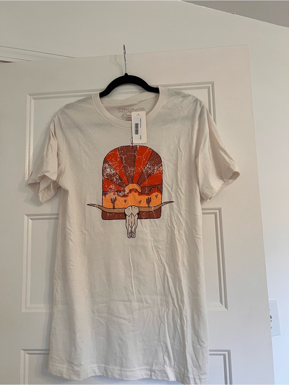 Women's White Short-Sleeve Graphic Tee with Orange Desert Motif